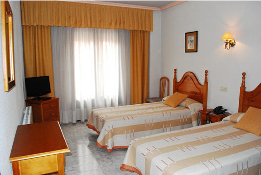 Hostal Universal Benavente Bilik gambar