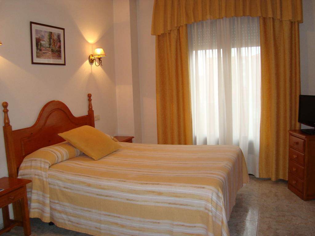 Hostal Universal Benavente Bilik gambar