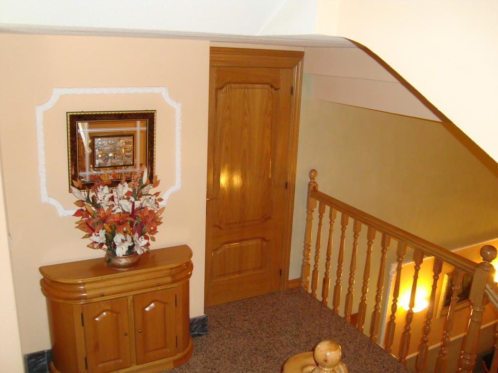 Hostal Universal Benavente Luaran gambar